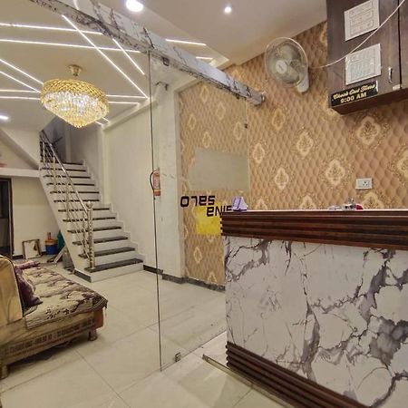 Hotel Chhavi Ujjain Extérieur photo