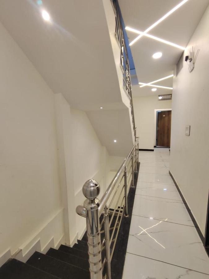 Hotel Chhavi Ujjain Extérieur photo